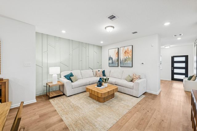 1945 E Riverside Circle, Dayton, TX 77535
