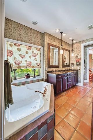 130 Montrose DR, Fort Myers, FL 33919