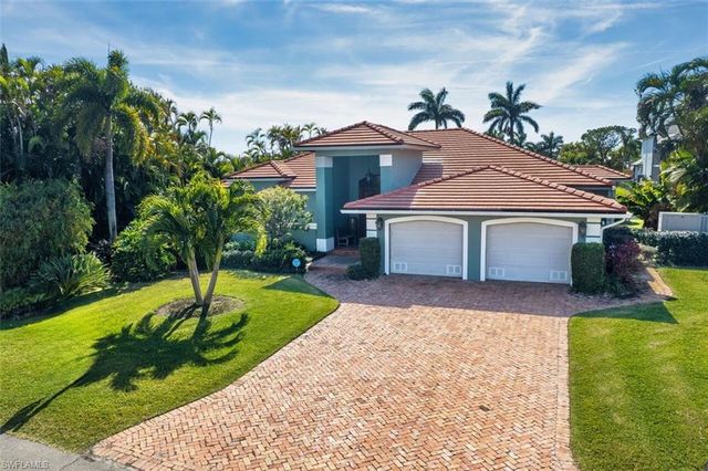 130 Montrose DR, Fort Myers, FL 33919