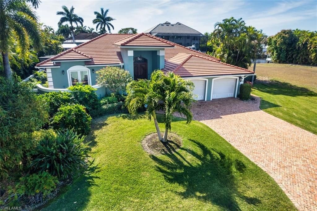130 Montrose DR, FORT MYERS, FL 33919 — photo 4