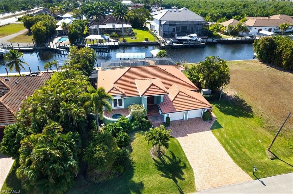 130 Montrose DR, FORT MYERS, FL 33919 — photo 5