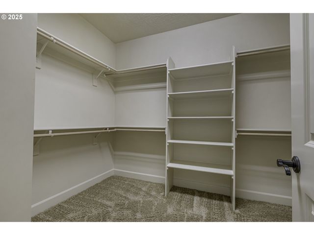 7915 Sw SUMMERTON St, Wilsonville, OR 97070