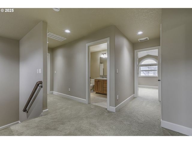 7915 Sw SUMMERTON St, Wilsonville, OR 97070