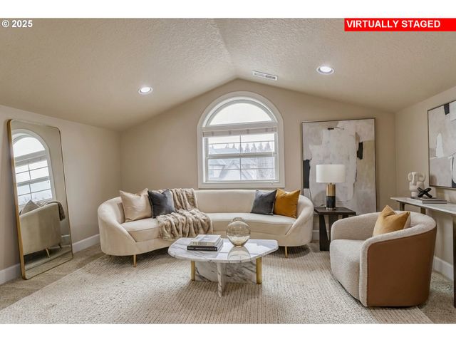 7915 Sw SUMMERTON St, Wilsonville, OR 97070