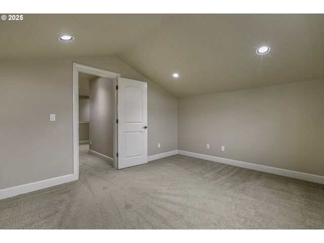 7915 Sw SUMMERTON St, Wilsonville, OR 97070