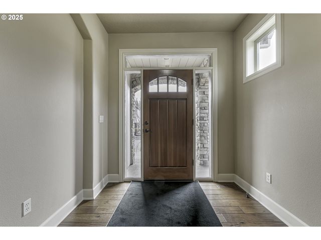 7915 Sw SUMMERTON St, Wilsonville, OR 97070