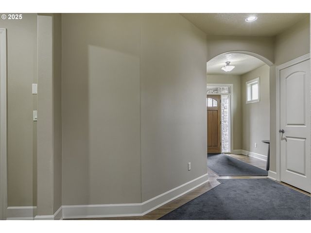 7915 Sw SUMMERTON St, Wilsonville, OR 97070