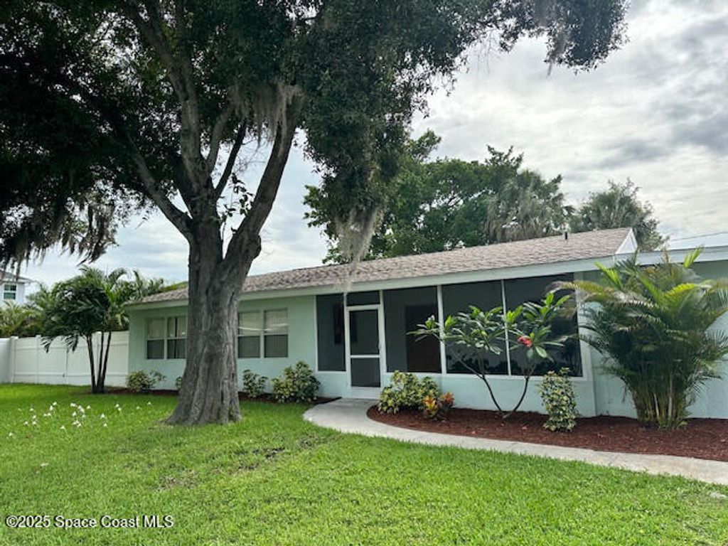 2103 Greenway Drive, Melbourne, FL 32901