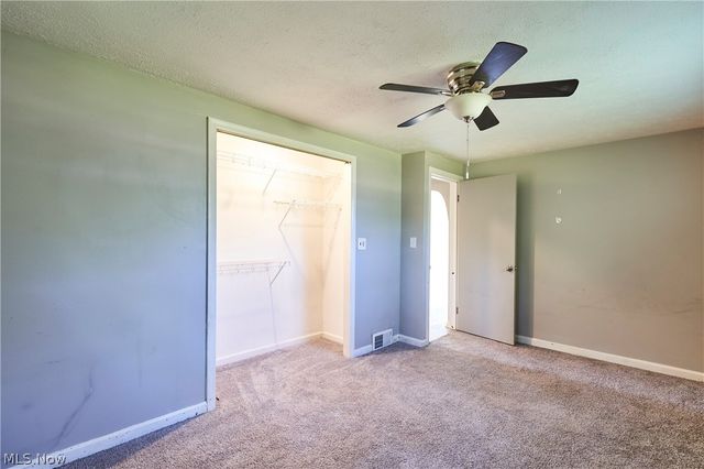 1160 Ivy Street NW, North Canton, OH 44720