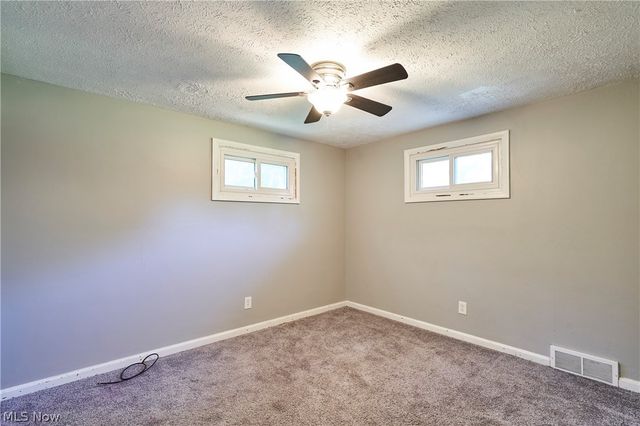 1160 Ivy Street NW, North Canton, OH 44720