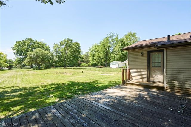 1160 Ivy Street NW, North Canton, OH 44720