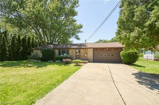 1160 Ivy Street NW, North Canton, OH 44720