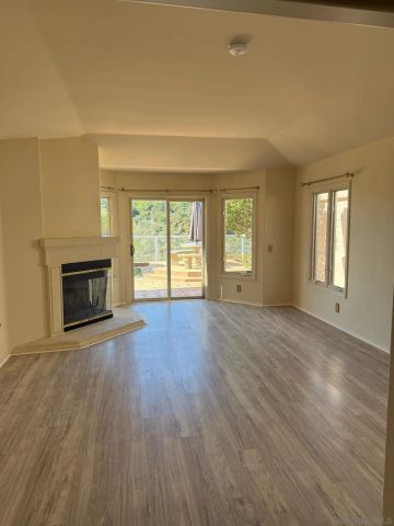 5574 Caminito Genio, La Jolla, CA 92037