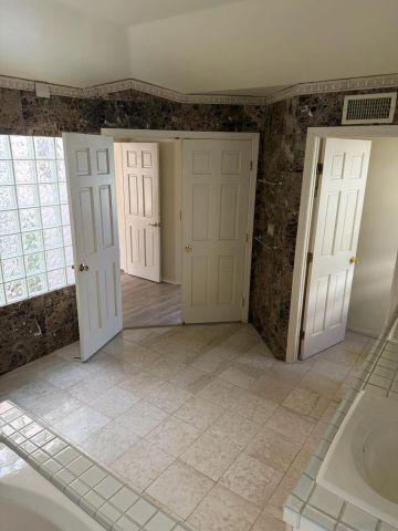 5574 Caminito Genio, La Jolla, CA 92037