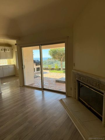 5574 Caminito Genio, La Jolla, CA 92037