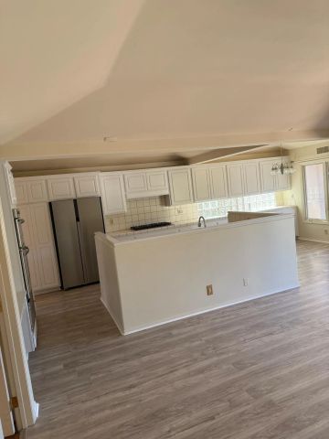 5574 Caminito Genio, La Jolla, CA 92037