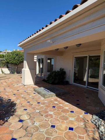 5574 Caminito Genio, La Jolla, CA 92037