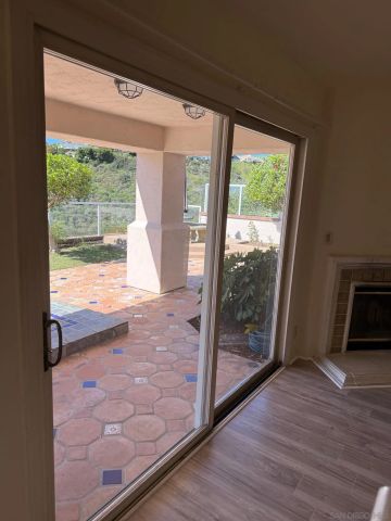 5574 Caminito Genio, La Jolla, CA 92037