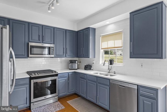 15305 BRAZIL CIR, Woodbridge, VA 22193