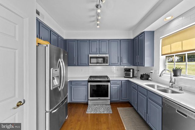 15305 BRAZIL CIR, Woodbridge, VA 22193
