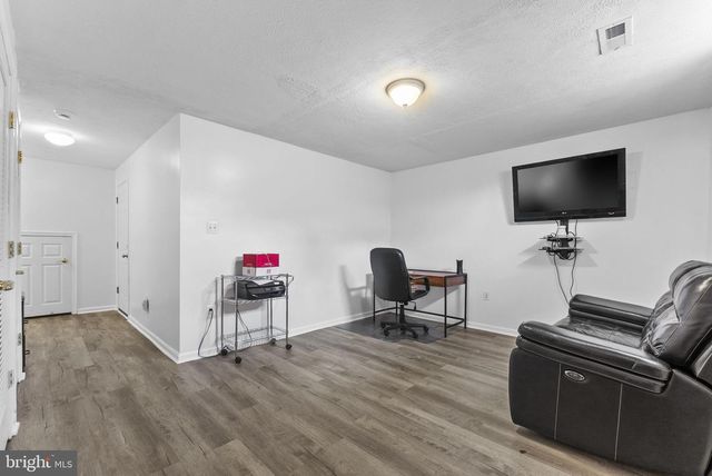 15305 BRAZIL CIR, Woodbridge, VA 22193