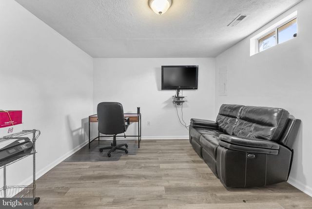 15305 BRAZIL CIR, Woodbridge, VA 22193