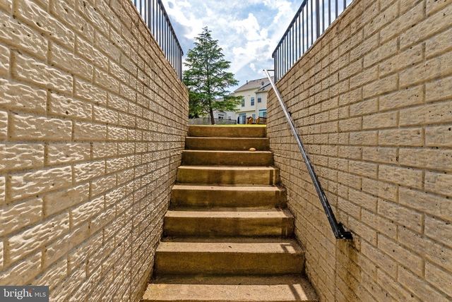 15305 BRAZIL CIR, Woodbridge, VA 22193