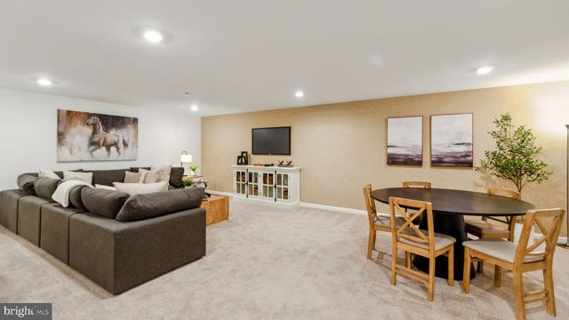 516 TROLLEY LANE, Sellersville, PA 18960
