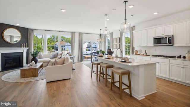 516 TROLLEY LANE, Sellersville, PA 18960