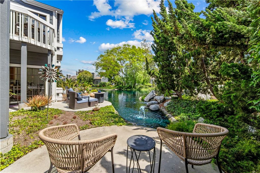 Image 13 of property listing at 8192 Sandcove Cir 106, Huntington Beach, CA 92646