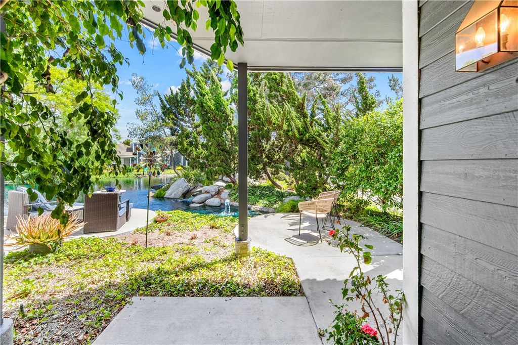 Image 15 of property listing at 8192 Sandcove Cir 106, Huntington Beach, CA 92646