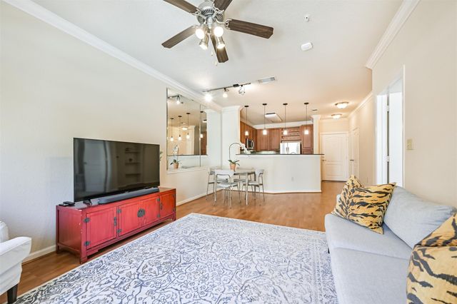 1711 Old Spanish Trail 340, Houston, TX 77054