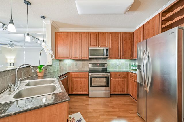 1711 Old Spanish Trail 340, Houston, TX 77054