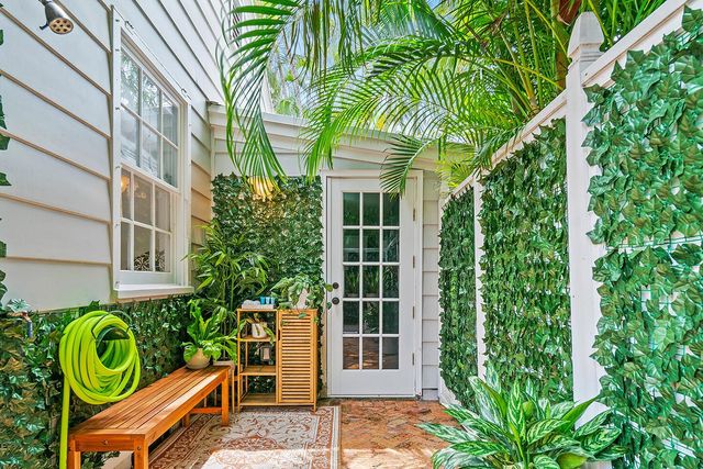 4206 Washington Road, West Palm Beach, FL 33405