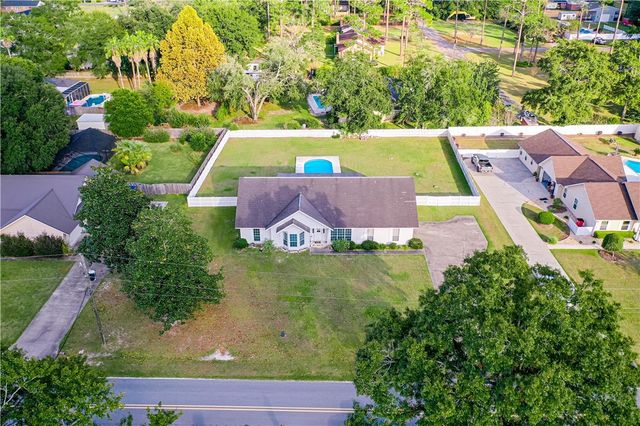 915 Jane Street, Blackshear, GA 31516