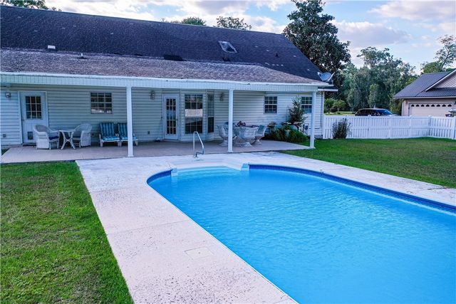 915 Jane Street, Blackshear, GA 31516