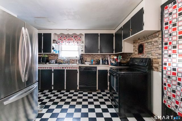 300 Goodwin Street, East Hartford, CT 06108