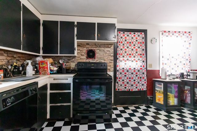 300 Goodwin Street, East Hartford, CT 06108