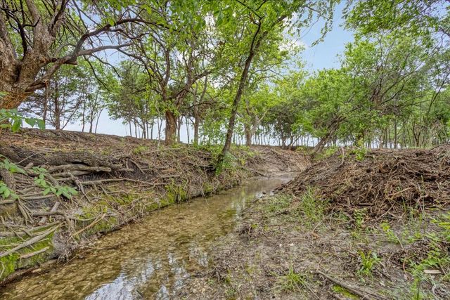 000 Jameson, Van Alstyne, TX 75495