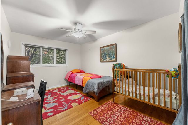 8711 W 123rd Street, Palos Park, IL 60464