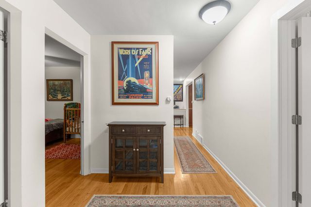 8711 W 123rd Street, Palos Park, IL 60464