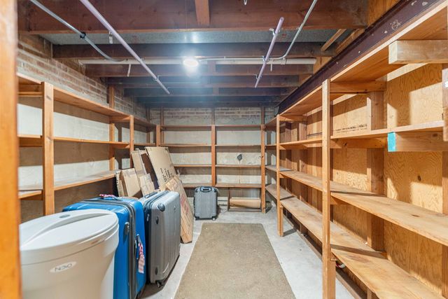 8711 W 123rd Street, Palos Park, IL 60464