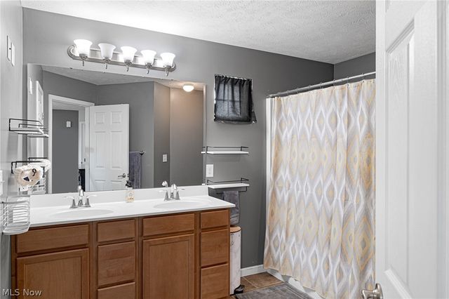 3228 Burnham Drive, Brunswick, OH 44212