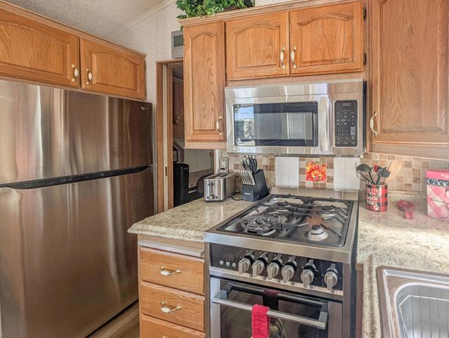 70200 Dillon Road 245, Desert Hot Springs, CA 92241