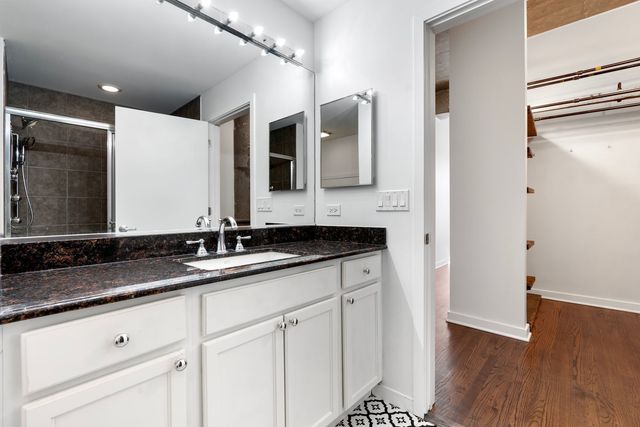 1001 W 15th Street 318, Chicago, IL 60608
