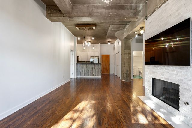 1001 W 15th Street 318, Chicago, IL 60608