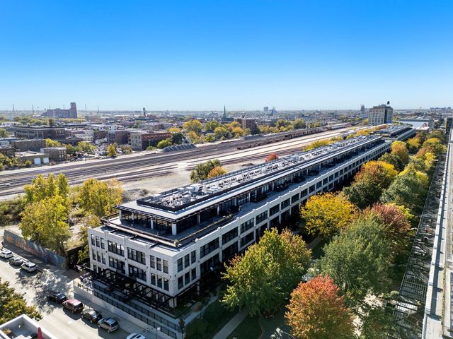 1001 W 15th Street 318, Chicago, IL 60608