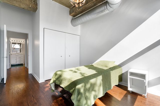 1001 W 15th Street 318, Chicago, IL 60608