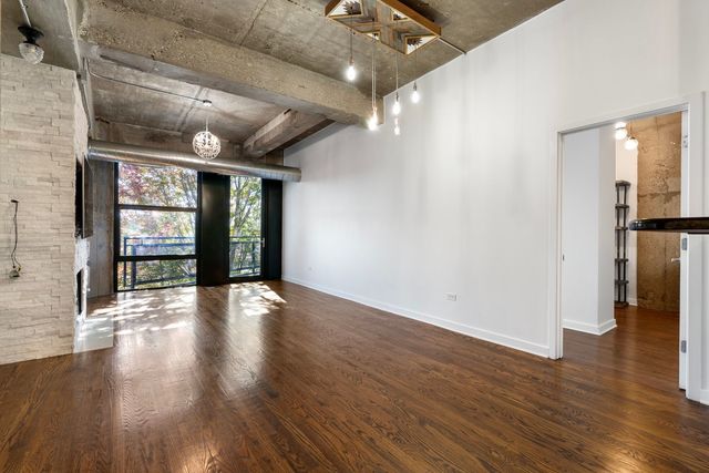 1001 W 15th Street 318, Chicago, IL 60608
