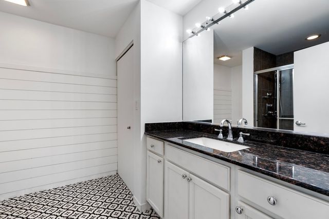 1001 W 15th Street 318, Chicago, IL 60608